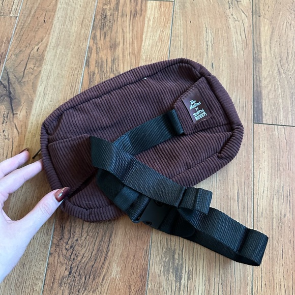 Justin bieber Tim Hortons Fanny pack - Picture 6 of 7